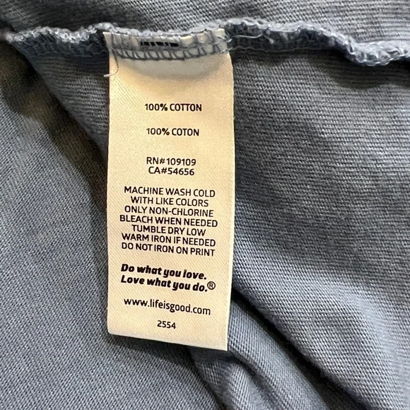 Life is Good “Let It Snow… Someplace Else” Crusher Tee Shirt - Picture 6 of 8